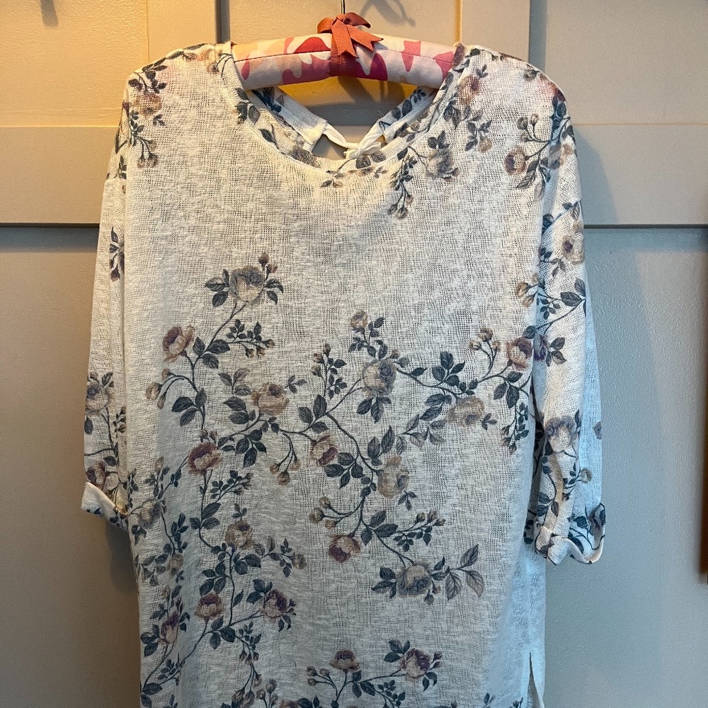 Women's Floral Top